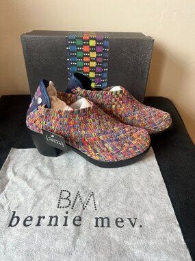 Bernie Mev Women's Texas Chesca multi color size 7 shoe, nwb
